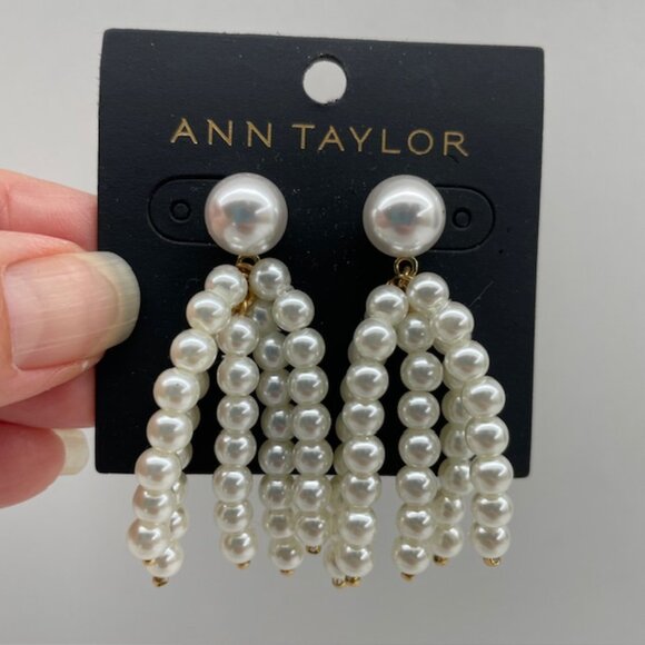 NWT Pearl Chandelier Faux Pear Earrings- Ann Taylor - Picture 3 of 3